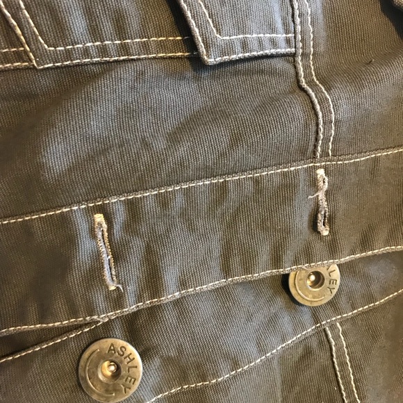 jacket - Picture 2 of 3